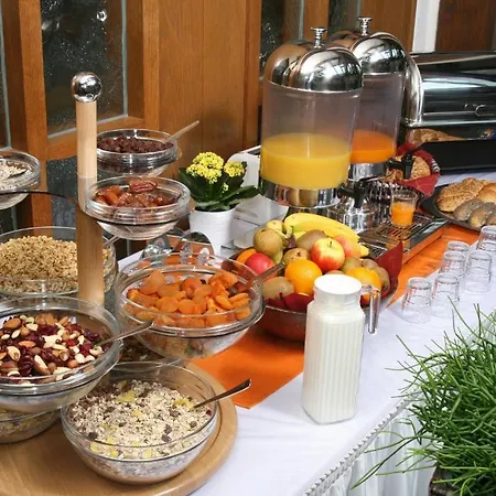 Hotel Haus Moenter-meyer 3*